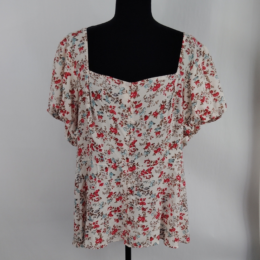Torrid Peplum Challis Puff Short Sleeve Top